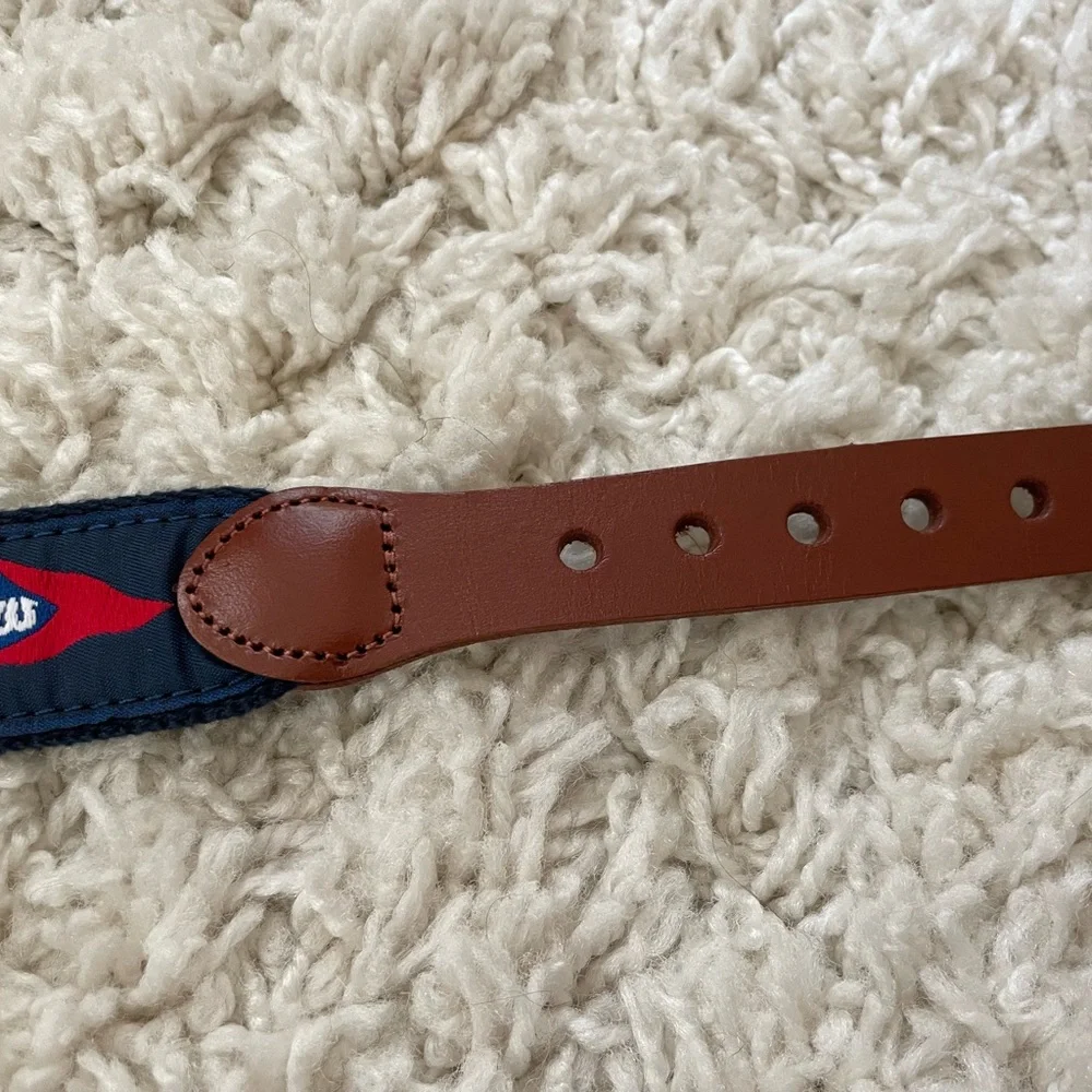NWT. Boys belt size 20 excellent condition.